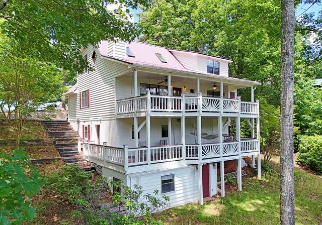 209 Moon Shadow Trail, Blairsville, GA 30512