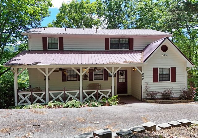209 Moon Shadow Trail, Blairsville, GA 30512