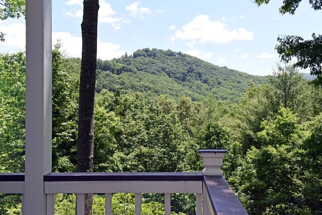 209 Moon Shadow Trail, Blairsville, GA 30512