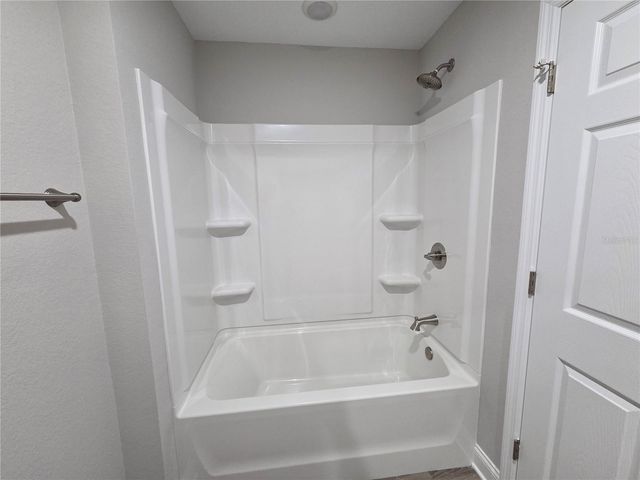 135 PIERCE ST, Lake Wales, FL 33859