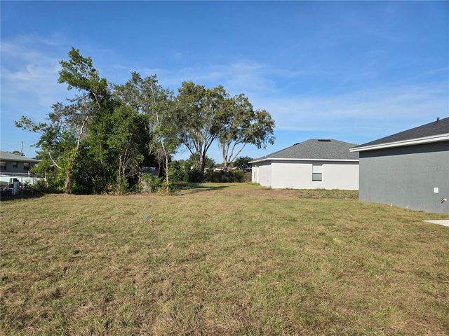 135 PIERCE ST, Lake Wales, FL 33859