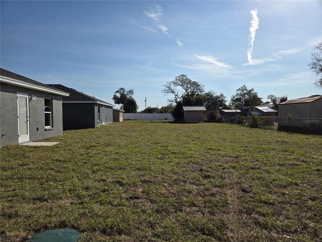 135 PIERCE ST, Lake Wales, FL 33859