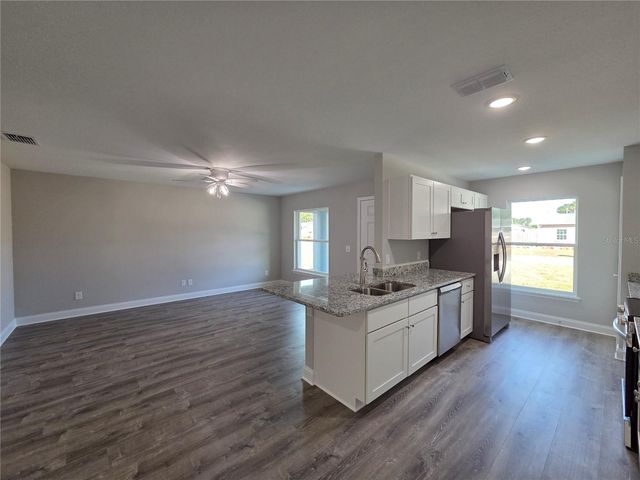 135 PIERCE ST, Lake Wales, FL 33859