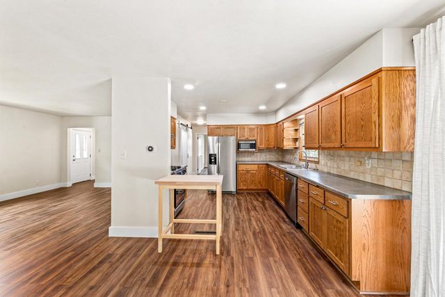 N68W15240 Prudence DRIVE, Menomonee Falls, WI 53051