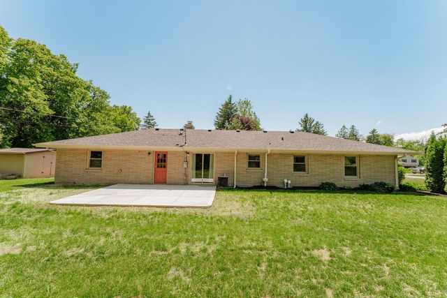 N68W15240 Prudence DRIVE, Menomonee Falls, WI 53051