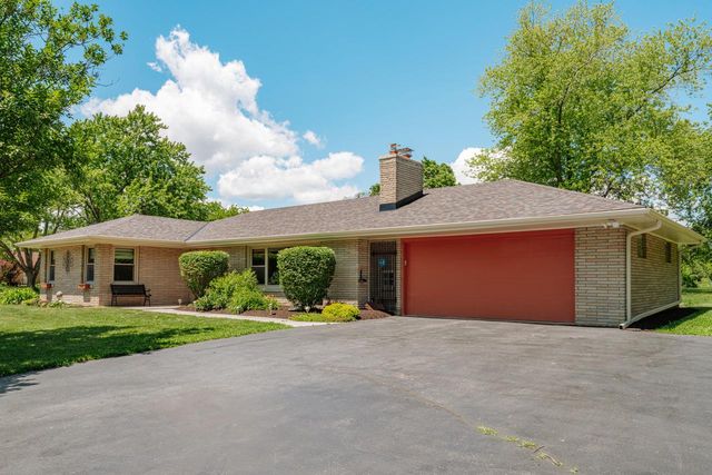 N68W15240 Prudence DRIVE, Menomonee Falls, WI 53051