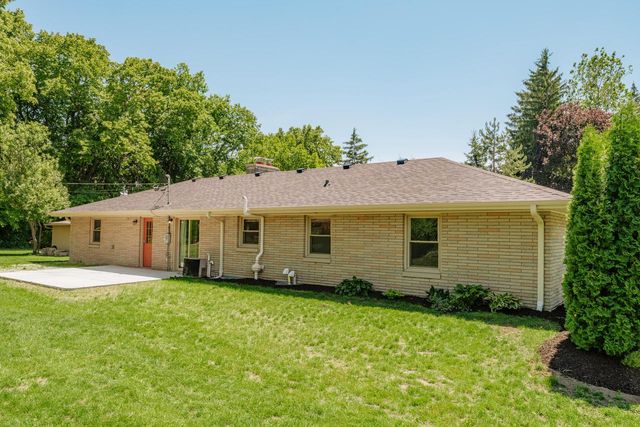 N68W15240 Prudence DRIVE, Menomonee Falls, WI 53051