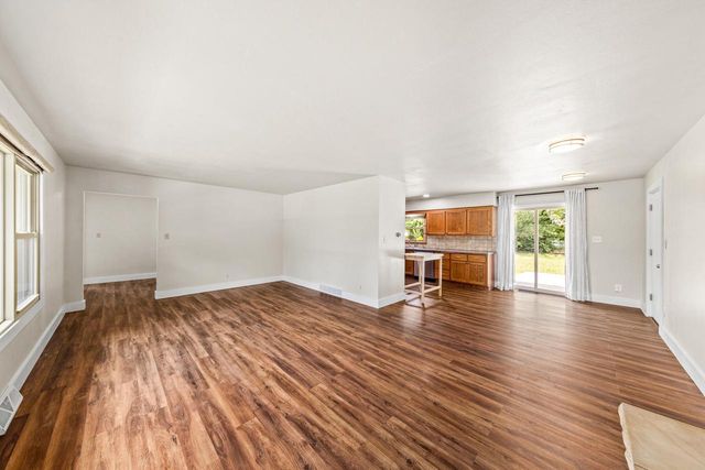 N68W15240 Prudence DRIVE, Menomonee Falls, WI 53051