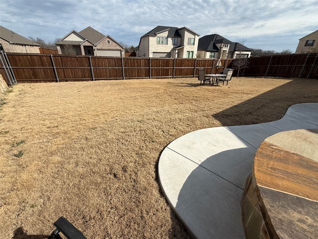 3802 Murvaul Drive, Farmersville, TX 75442