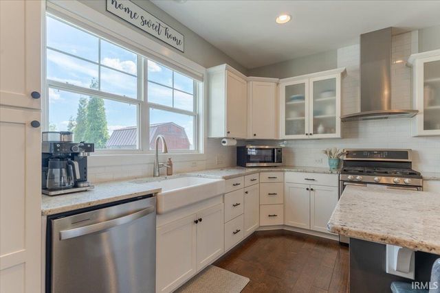 5959 Brookstone Drive, Newburgh, IN 47630