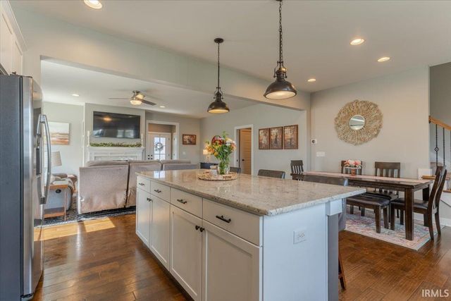 5959 Brookstone Drive, Newburgh, IN 47630