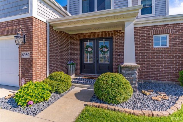 5959 Brookstone Drive, Newburgh, IN 47630