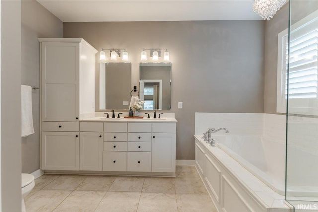 5959 Brookstone Drive, Newburgh, IN 47630