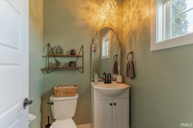 5959 Brookstone Drive, Newburgh, IN 47630
