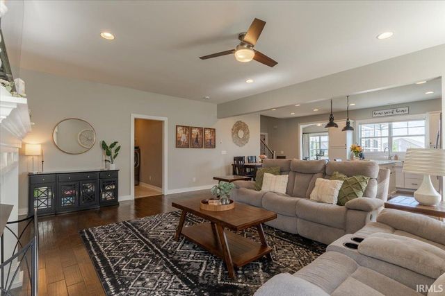 5959 Brookstone Drive, Newburgh, IN 47630