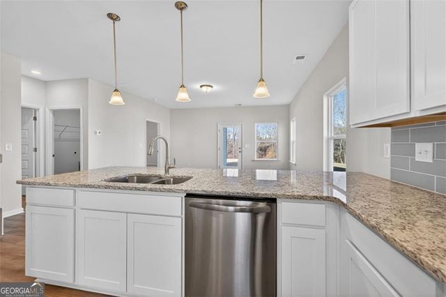 81 Roxeywood Way, Winder, GA 30680