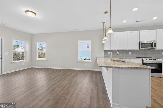 81 Roxeywood Way, Winder, GA 30680