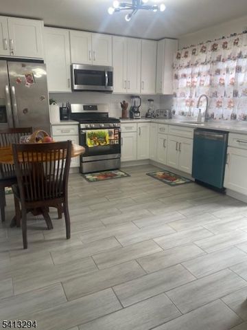 245 W 19Th Ave, Irvington Twp., NJ 07111