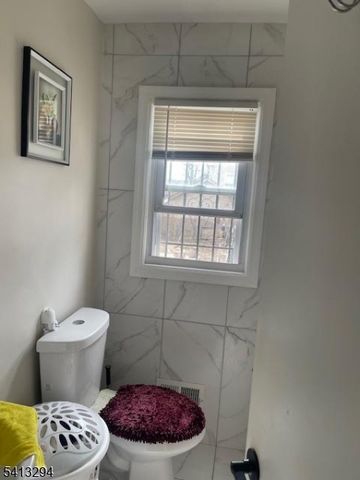 245 W 19Th Ave, Irvington Twp., NJ 07111