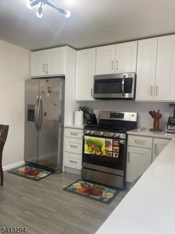 245 W 19Th Ave, Irvington Twp., NJ 07111