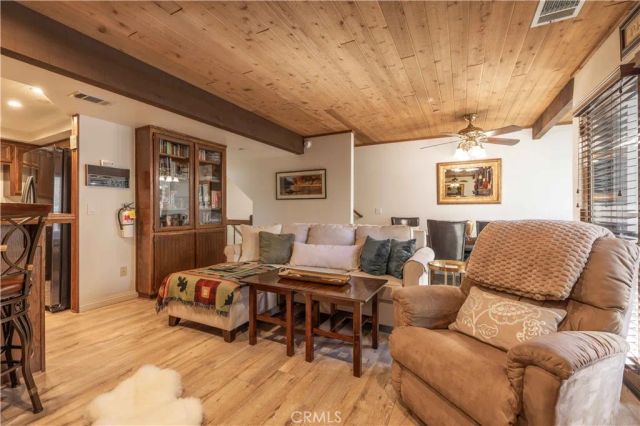 39802 Lakeview Drive 17, Big Bear Lake, CA 92315