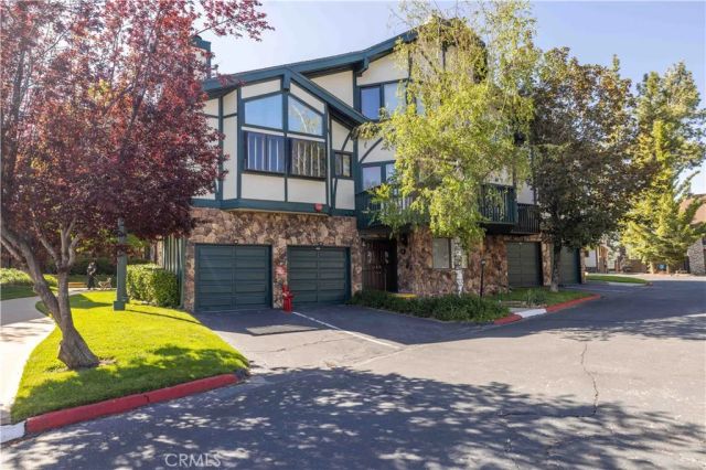 39802 Lakeview Drive 17, Big Bear Lake, CA 92315