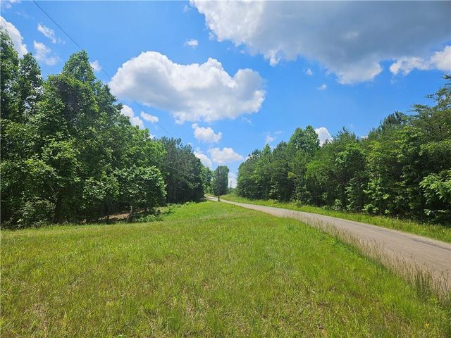 2 Young Loop, Fairmount, GA 30139
