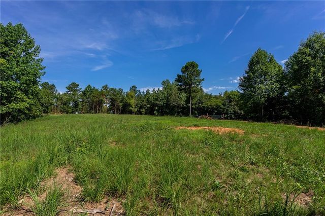 2 Young Loop, Fairmount, GA 30139