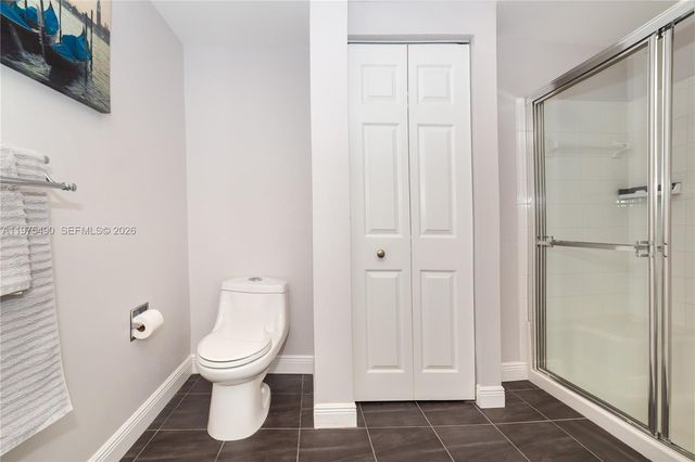 17100 N Bay Road 1802, Sunny Isles Beach, FL 33160