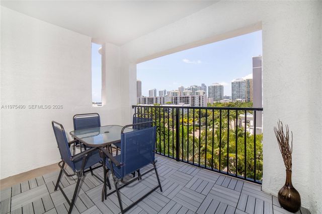 17100 N Bay Road 1802, Sunny Isles Beach, FL 33160