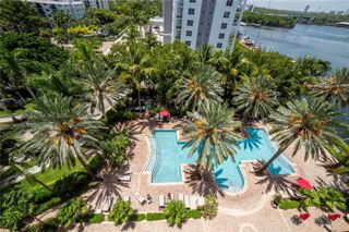 17100 N Bay Road 1802, Sunny Isles Beach, FL 33160