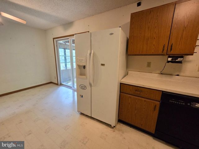 201 HANCOCK ST, Lambertville, NJ 08530