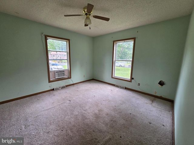 201 HANCOCK ST, Lambertville, NJ 08530