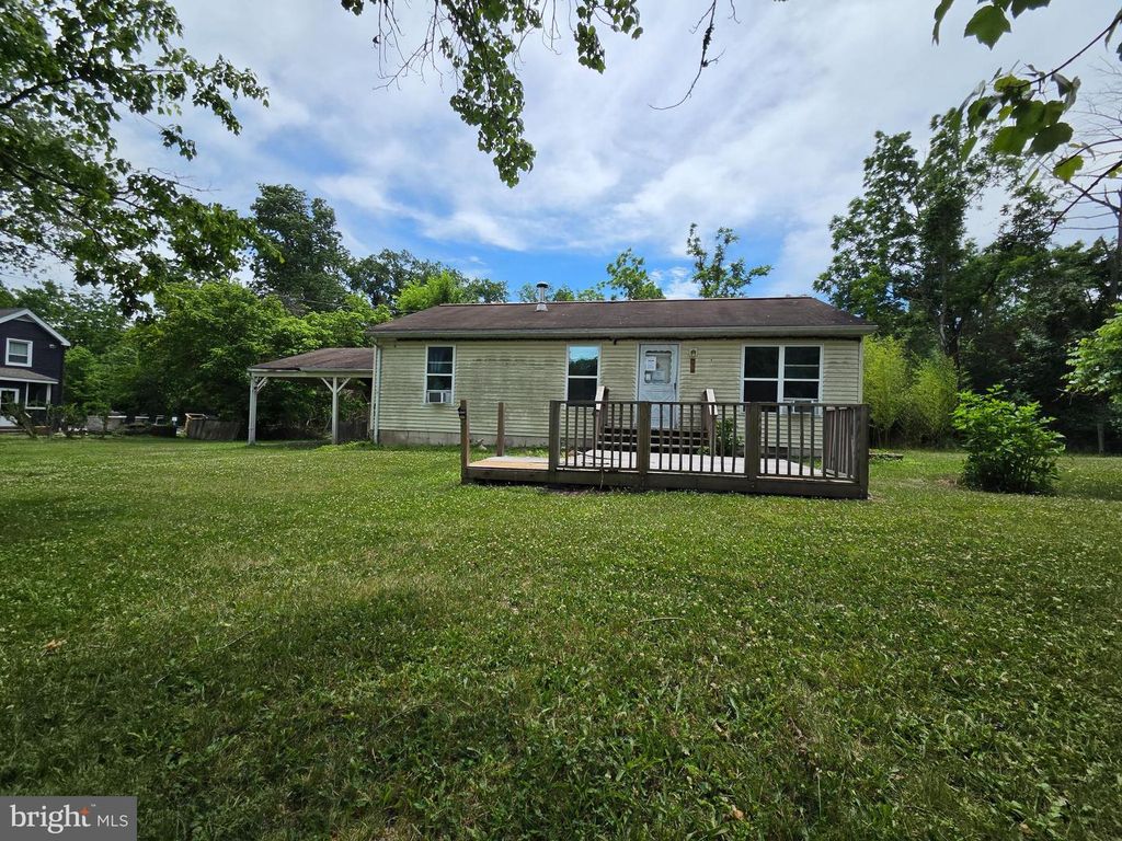 201 HANCOCK ST, Lambertville, NJ 08530