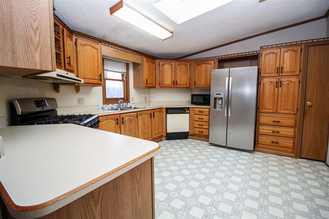 1244 Shiawassee River Road, Three Rivers, MI 49093