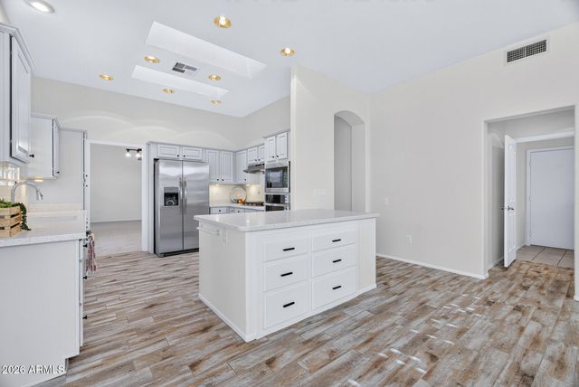 21010 N LIMOUSINE Drive, Sun City West, AZ 85375