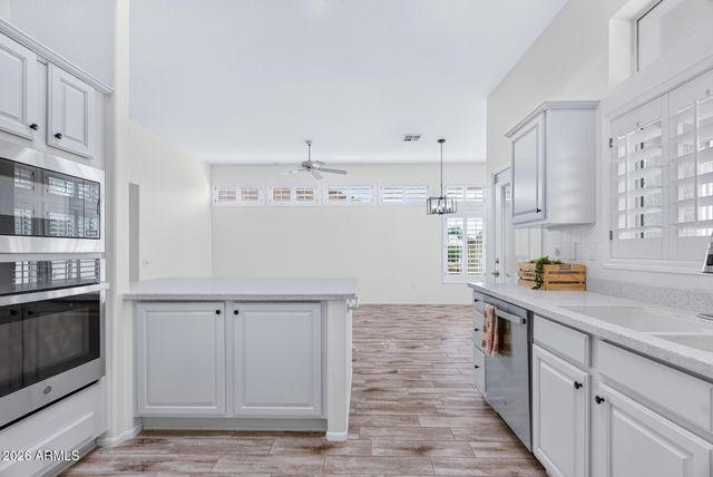 21010 N LIMOUSINE Drive, Sun City West, AZ 85375