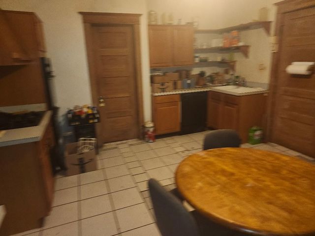 2683 Crane Street, Detroit, MI 48214