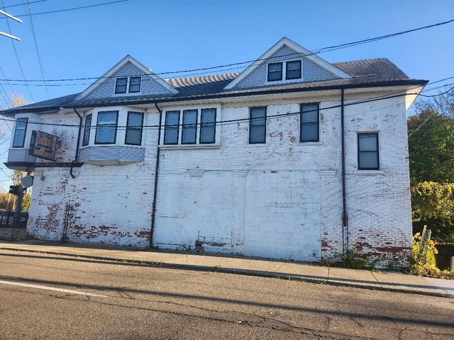 2683 Crane Street, Detroit, MI 48214