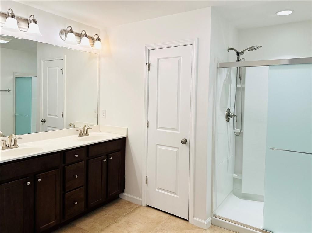 Image 17 of property listing at 13459 Gardiner Lane, Alpharetta, GA 30004