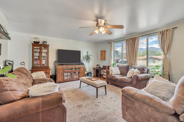 7470 S RAMANEE DR DR, Midvale, UT 84047