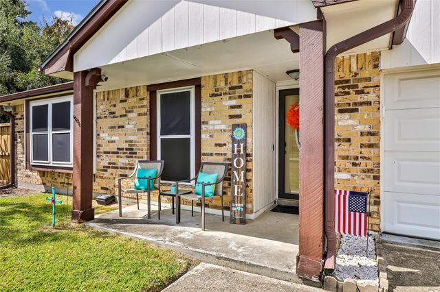 7827 Huron Court, Baytown, TX 77521