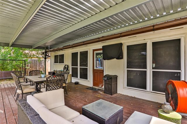 7827 Huron Court, Baytown, TX 77521