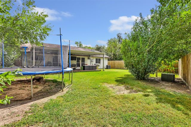 7827 Huron Court, Baytown, TX 77521