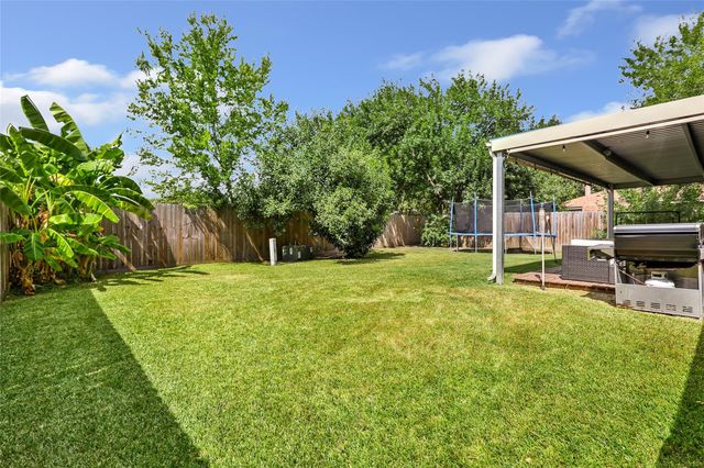 7827 Huron Court, Baytown, TX 77521