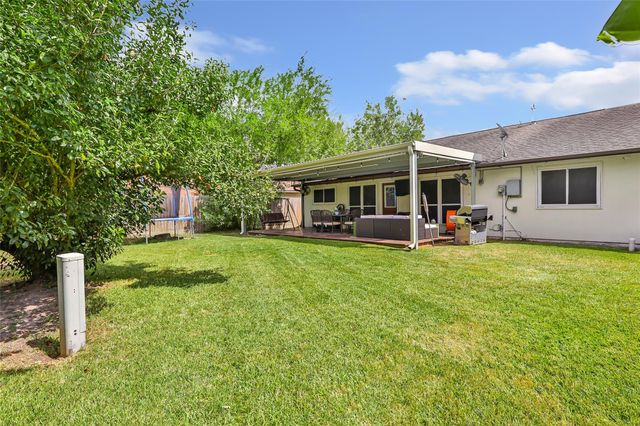 7827 Huron Court, Baytown, TX 77521