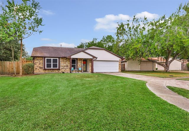 7827 Huron Court, Baytown, TX 77521