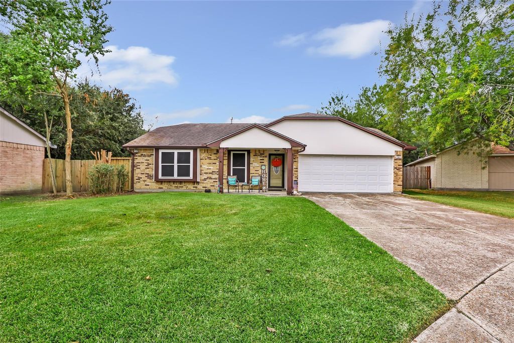 7827 Huron Court, Baytown, TX 77521