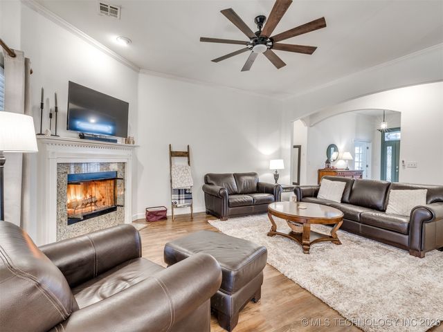 4671 E 144th Place, Bixby, OK 74008