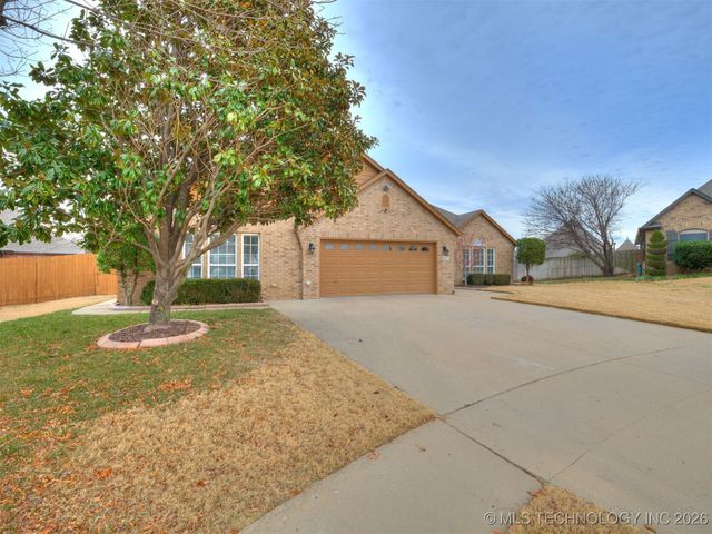 4671 E 144th Place, Bixby, OK 74008